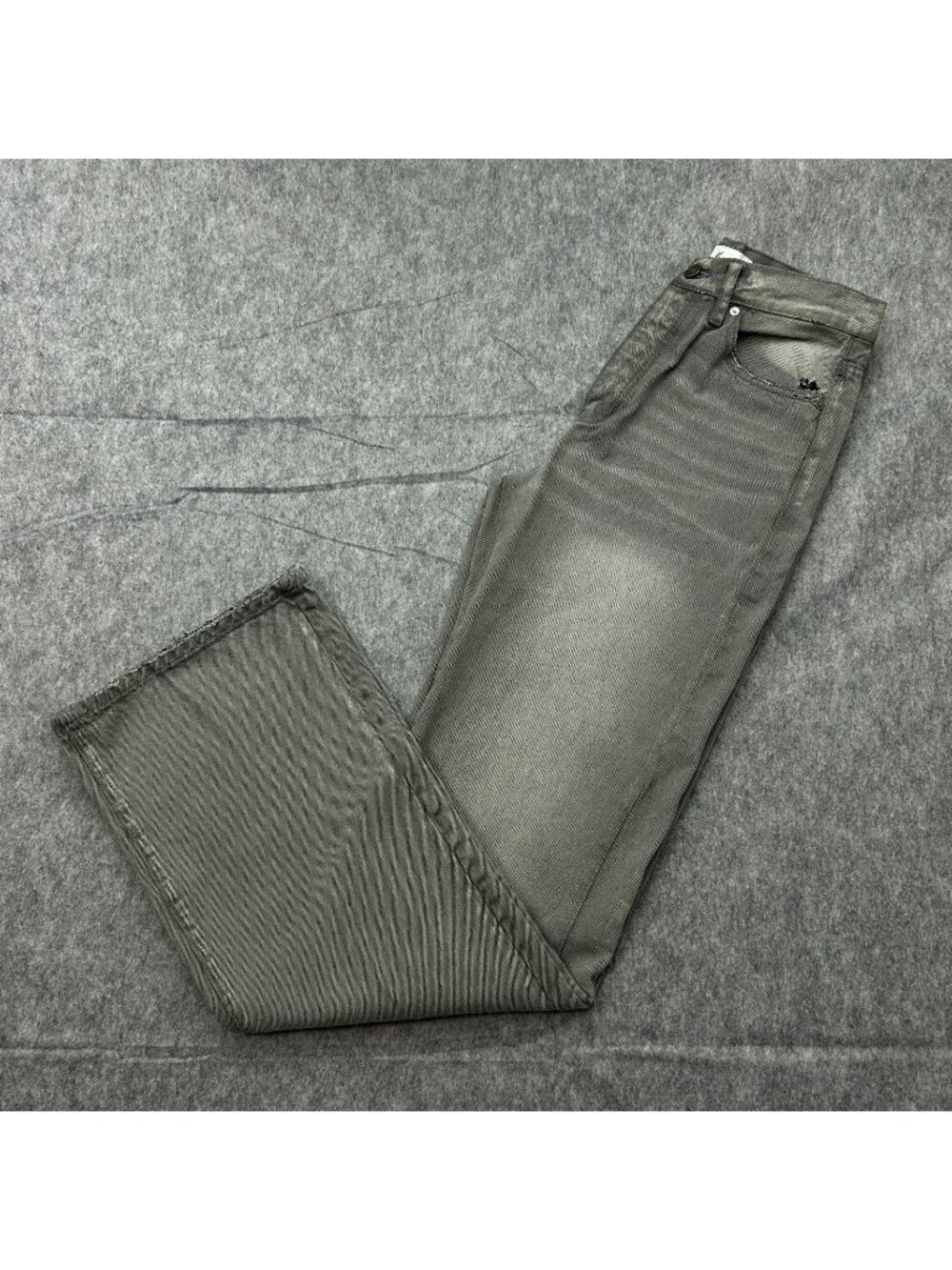 KanCan Ultra High Rise 90's Flare Leg Jeans Women's Size 5 / 26 Gray Denim